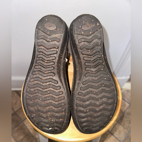 Women’s Ugg Caspia MukLuk Brown Leather Lace Up Fur
Lined Boots Size 8 - Picture 3 of 6